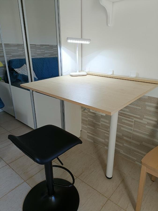 Un Bel Appartement Rez Jardin Parking Gratuit Vence Exterior photo